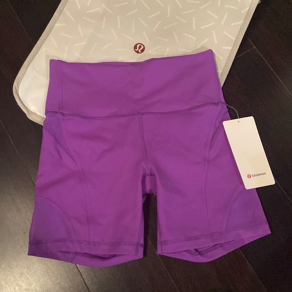 LULULEMON WUNDER TRAIN MESH PANEL HR SHORTS 6” ATOMIC PURPLE SZ NWT